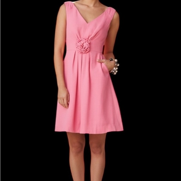Lilly Pulitzer Dresses & Skirts - Lilly Pulitzer The Parker Pink V-Neck Dress